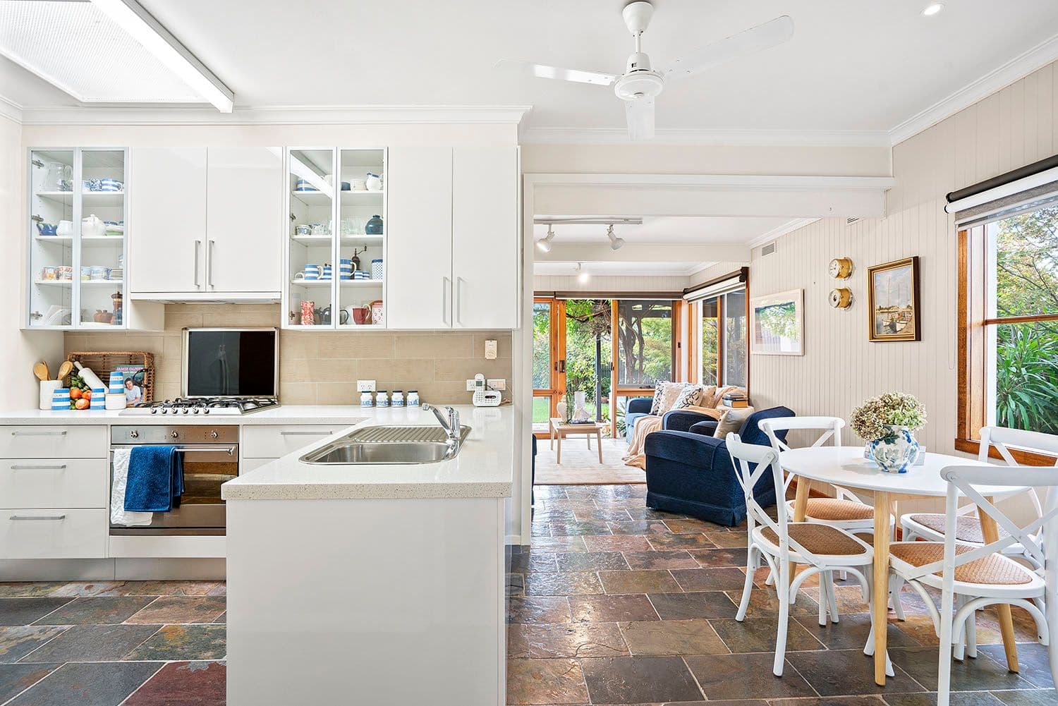 31 Voltri Street, Cheltenham VIC 3192, Cheltenham - Thumbnail 3