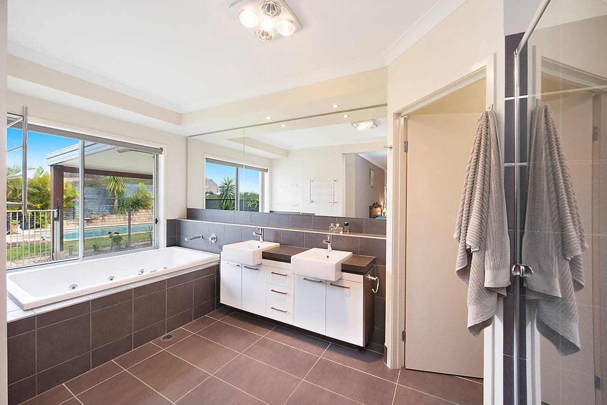 37 Turnbury Street, Little Mountain QLD 4551, Little Mountain - Thumbnail 3