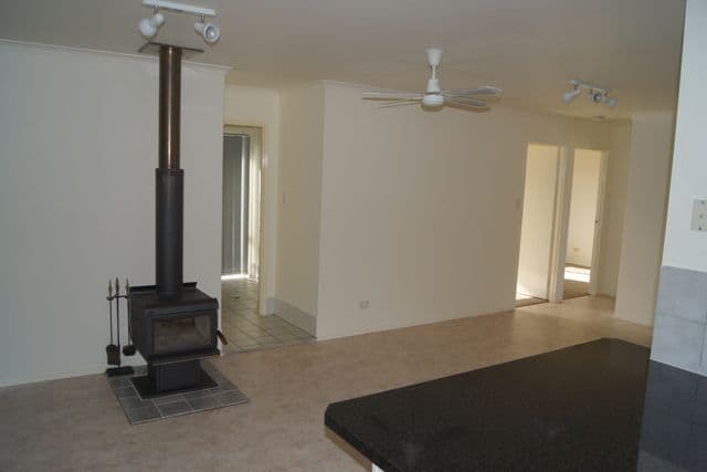 17 Sheppey Place, YAMANTO QLD 4305, Yamanto - Thumbnail 4
