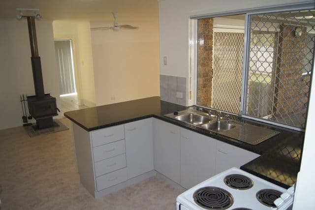 17 Sheppey Place, YAMANTO QLD 4305, Yamanto - Thumbnail 6