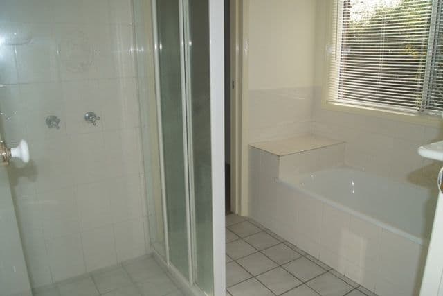 17 Sheppey Place, YAMANTO QLD 4305, Yamanto - Thumbnail 7