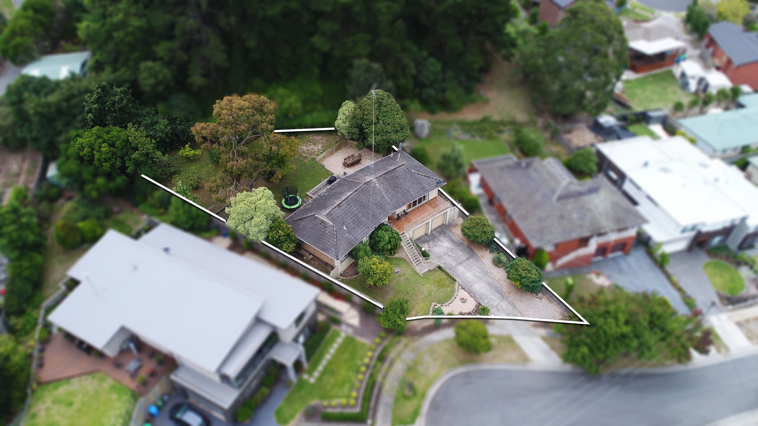 16 Queens Court, Berwick VIC 3806, Berwick - Thumbnail 2