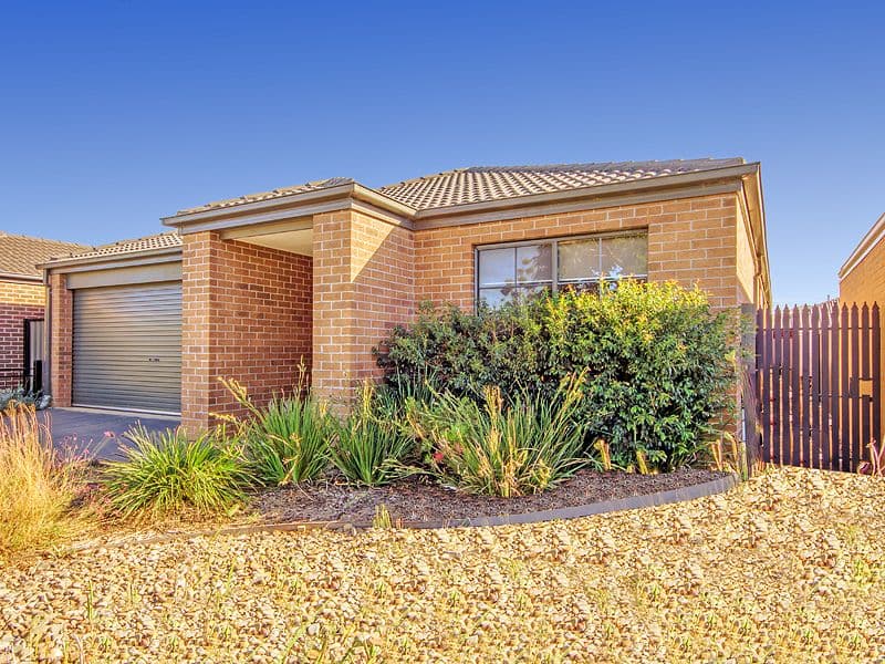 24 Kingbird Avenue, Tarneit VIC 3029, Tarneit - Image 1