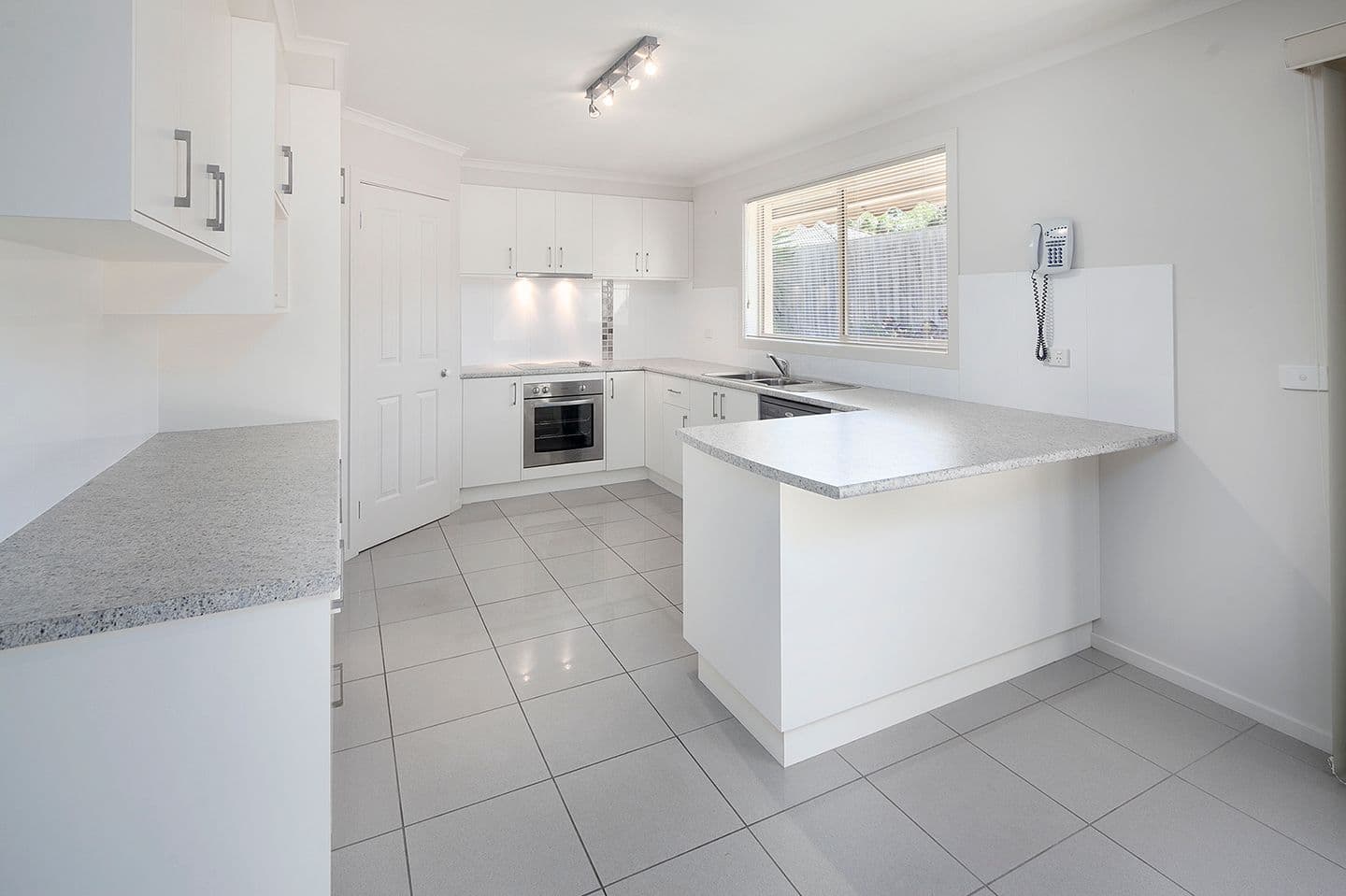16 Station Street, Somerville VIC 3912, Somerville - Thumbnail 5