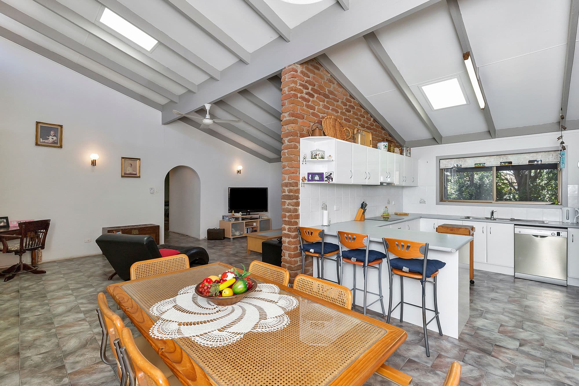 12 Stowell Street, Collingwood Park QLD 4301, Collingwood Park - Thumbnail 2