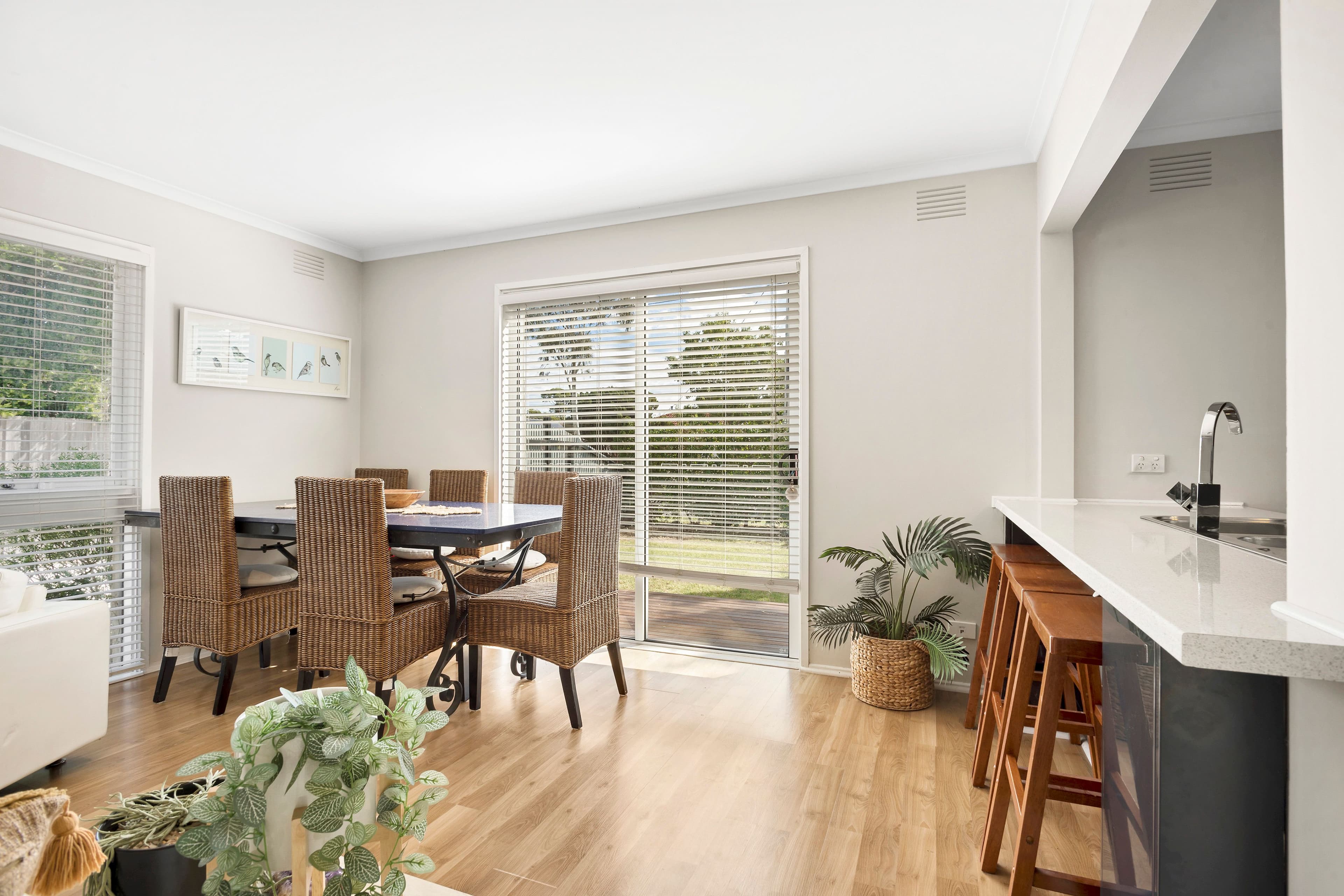 6 Sussex Crescent, Seaford VIC 3198, Seaford - Thumbnail 3