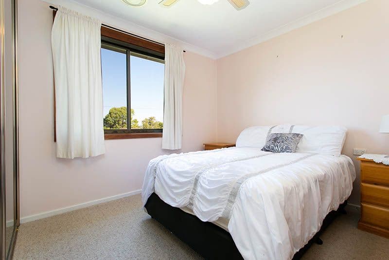 18 Messenger Road, Barrack Heights - Thumbnail 6