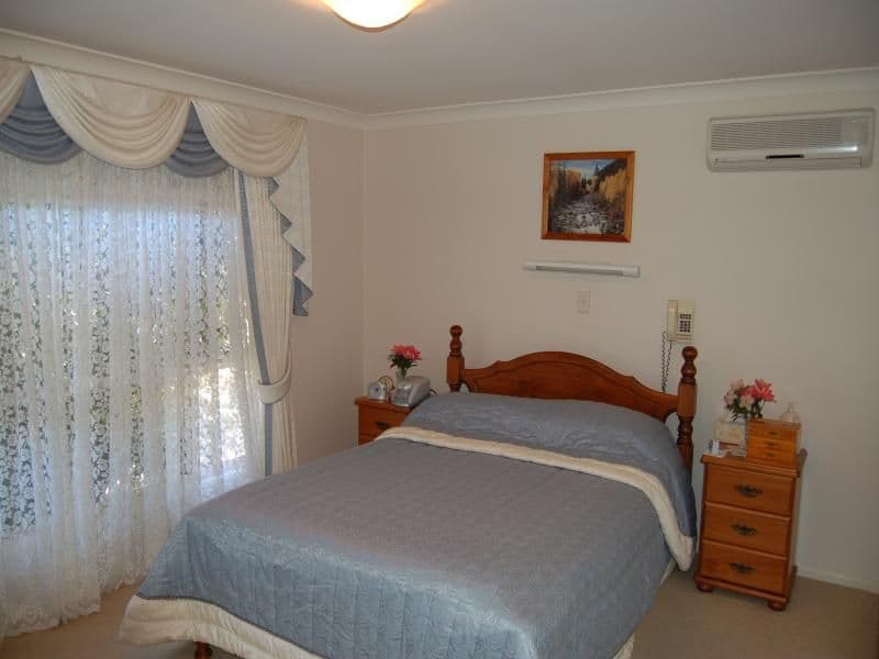 6  Trafalgar Court, STRATHPINE QLD 4500, Strathpine - Thumbnail 4