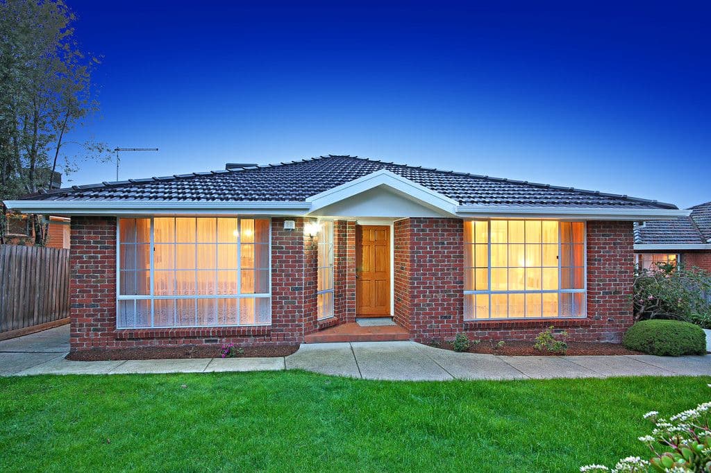 21 Fairhills Parade, GLEN WAVERLEY VIC 3150, Glen Waverley - Image 1