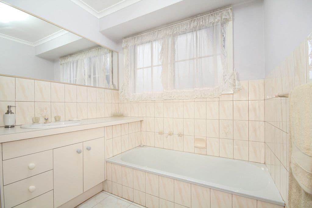 21 Fairhills Parade, GLEN WAVERLEY VIC 3150, Glen Waverley - Thumbnail 7