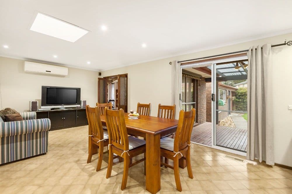 2 Chicquita Place, Mill Park VIC 3082, Mill Park - Thumbnail 3
