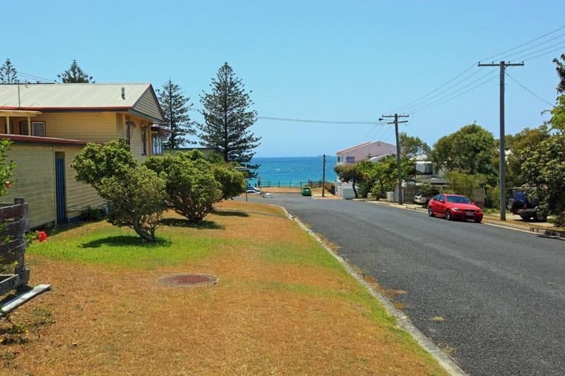 1 Cooroora Street, DICKY BEACH QLD 4551, Dicky Beach - Thumbnail 7