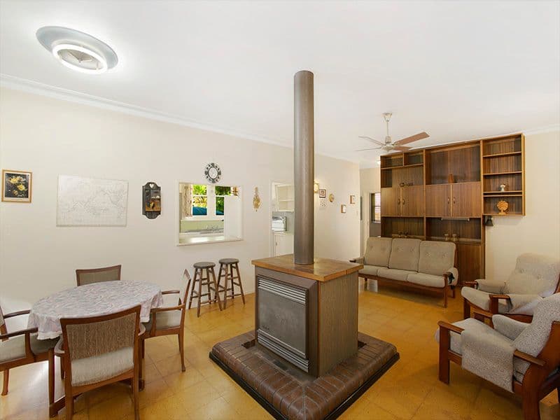220 Oyster Bay Road, JANNALI NSW 2226, Jannali - Thumbnail 3