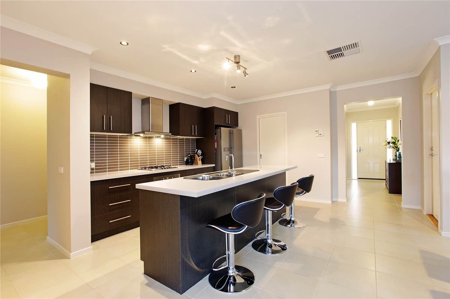63 Moorhen Drive, LARA VIC 3212, Lara - Thumbnail 2