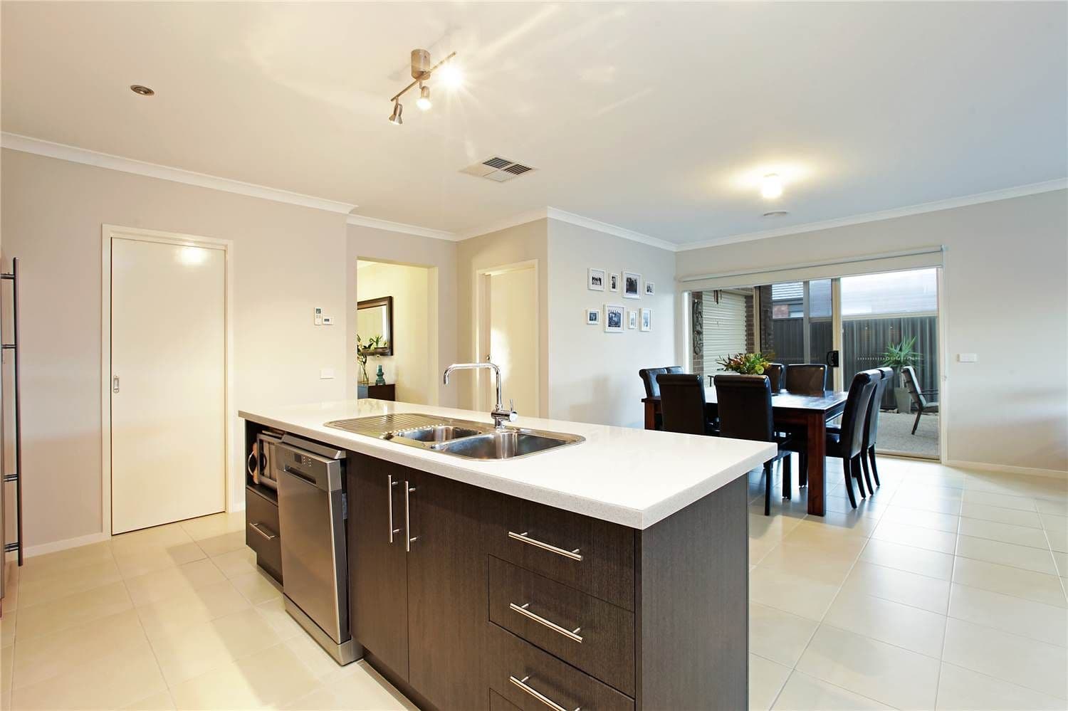63 Moorhen Drive, LARA VIC 3212, Lara - Thumbnail 6