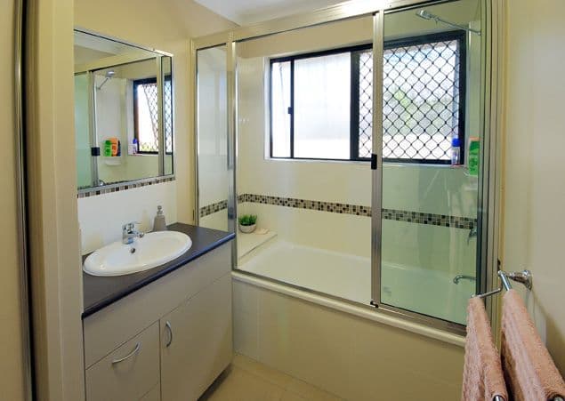 2 Meridian Court, BURDELL QLD 4818, Burdell - Thumbnail 6