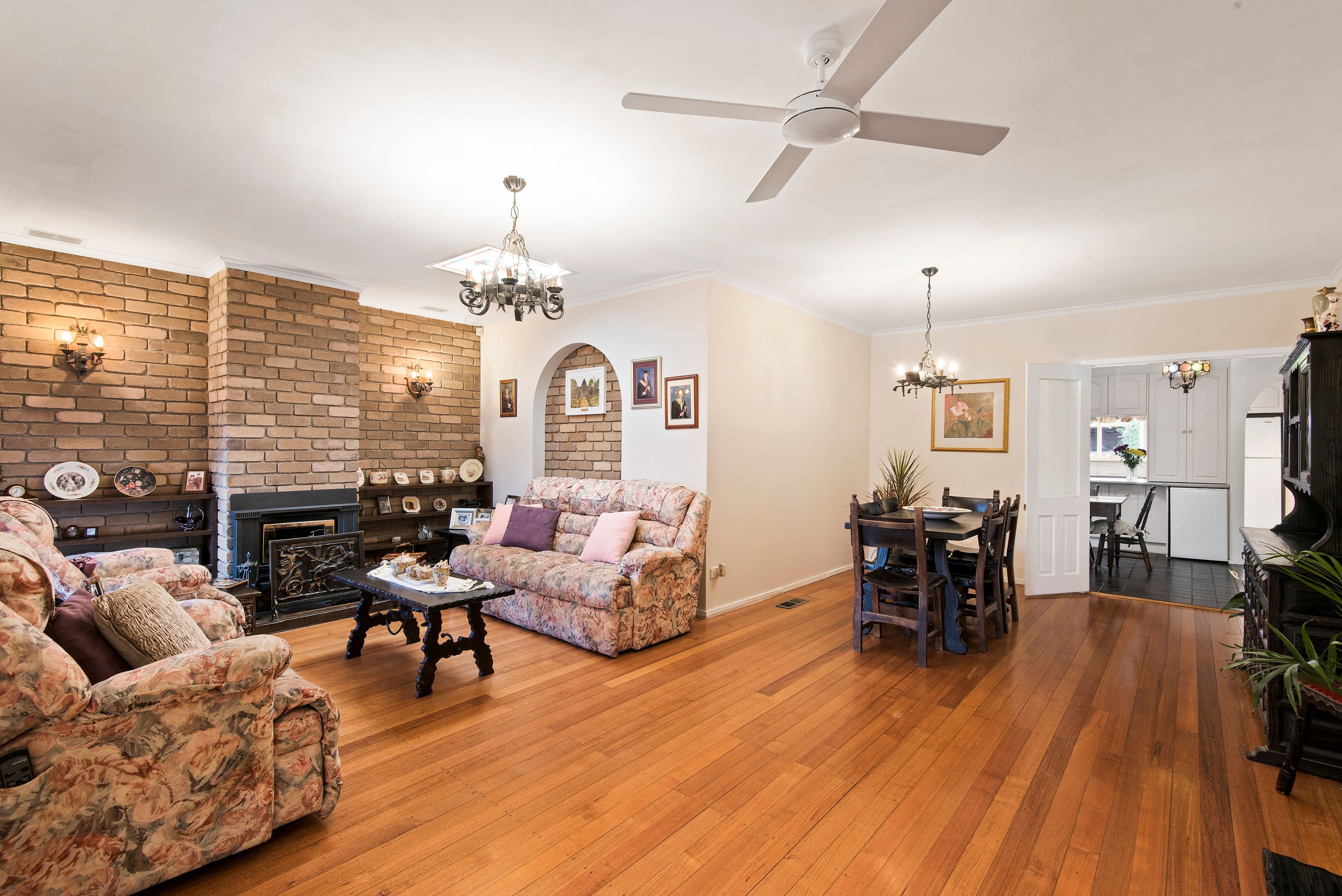23 Gertrude Street, Templestowe Lower VIC 3107, Templestowe Lower - Thumbnail 2