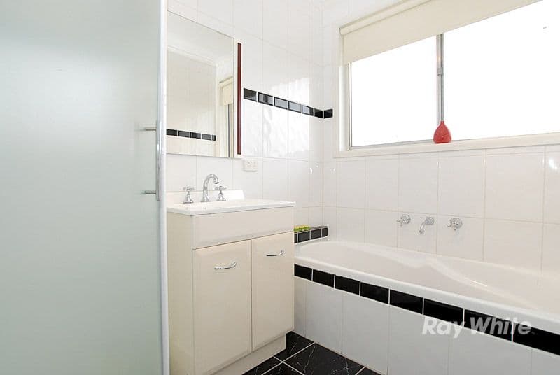 5 Meribah Court, NOBLE PARK VIC 3174, Noble Park - Thumbnail 7