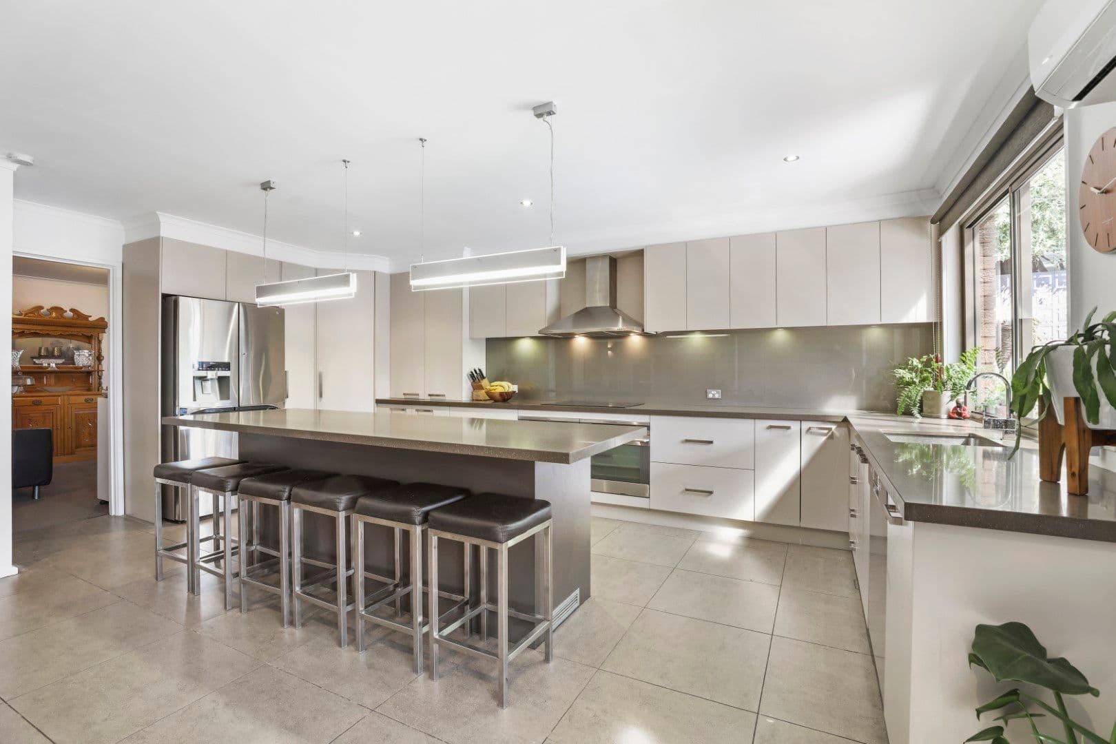 1 Maxine Court, Mentone VIC 3194, Mentone - Thumbnail 4