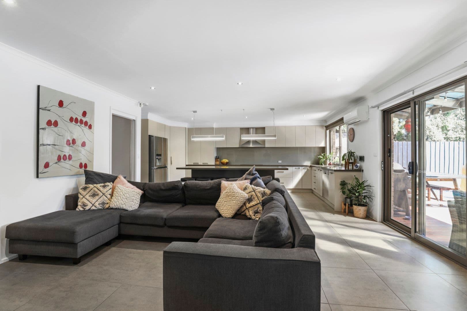 1 Maxine Court, Mentone VIC 3194, Mentone - Thumbnail 6