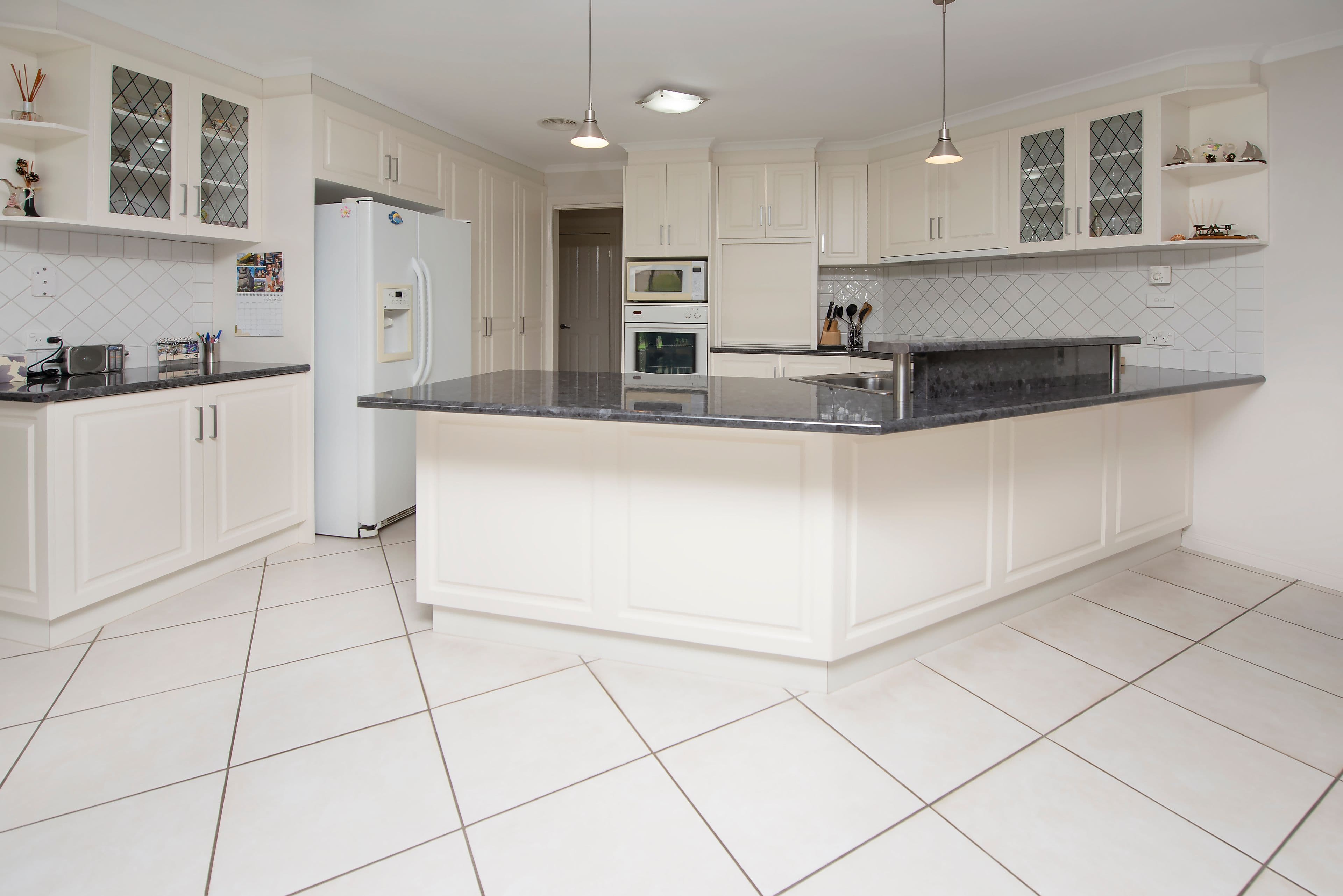 7 Berrybank Drive, Swan Hill VIC 3585, Swan Hill - Thumbnail 5