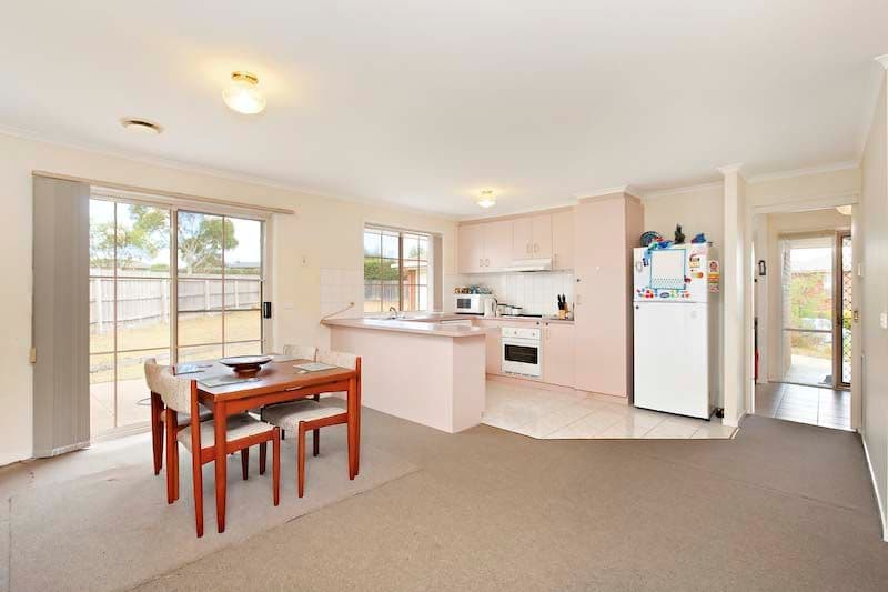 8 Maldon Court, NARRE WARREN VIC 3805, Narre Warren - Thumbnail 2