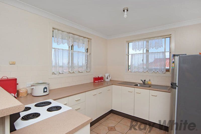 42 Callen Avenue, SAN REMO NSW 2262, San Remo - Thumbnail 3