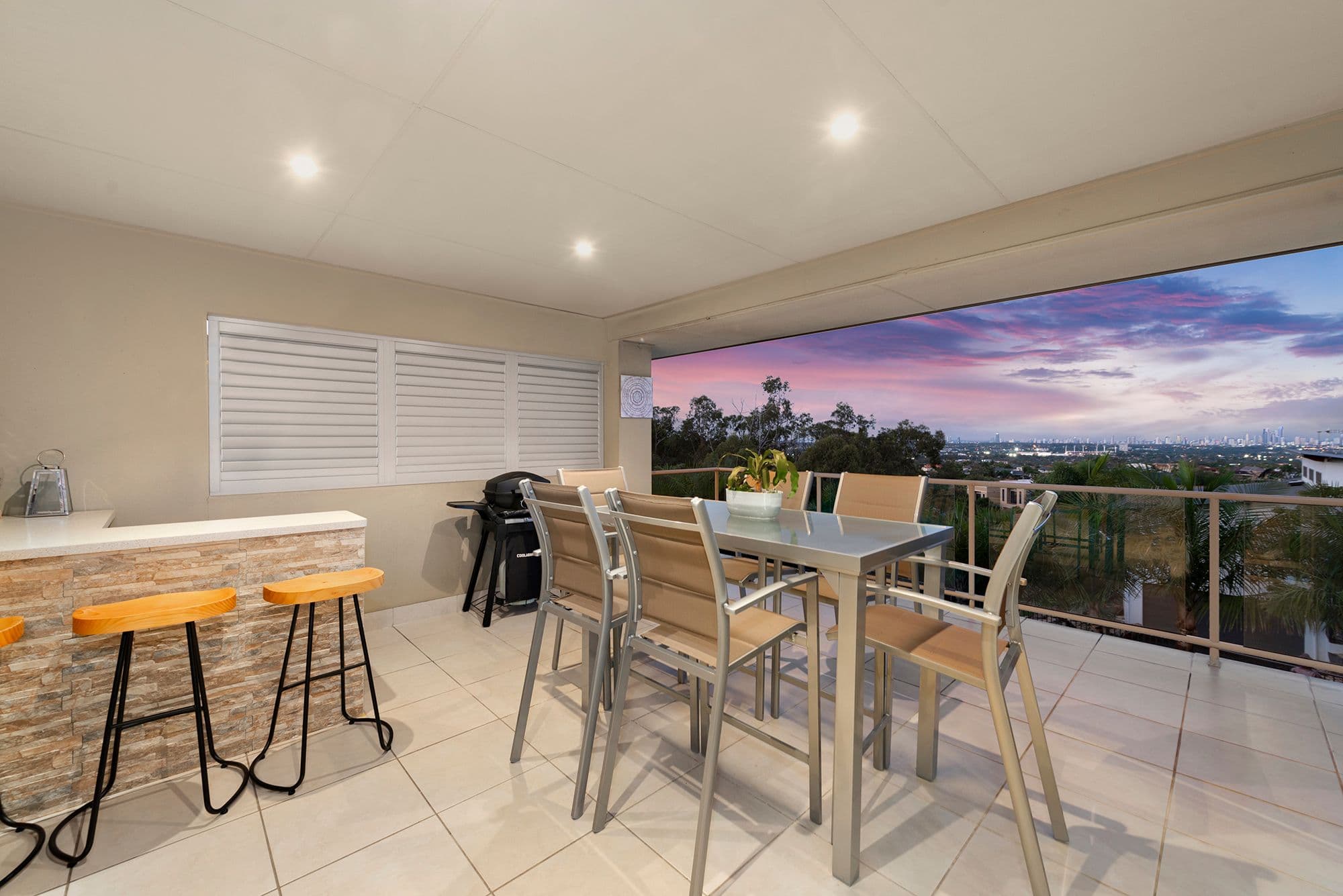 3 Van Brugge Court, Highland Park QLD 4211, Highland Park - Thumbnail 2