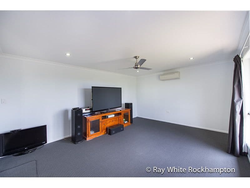 21 Tamarind Avenue, NORMAN GARDENS QLD 4701, Norman Gardens - Thumbnail 3