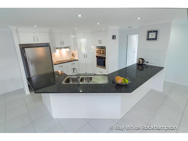 21 Tamarind Avenue, NORMAN GARDENS QLD 4701, Norman Gardens - Thumbnail 5