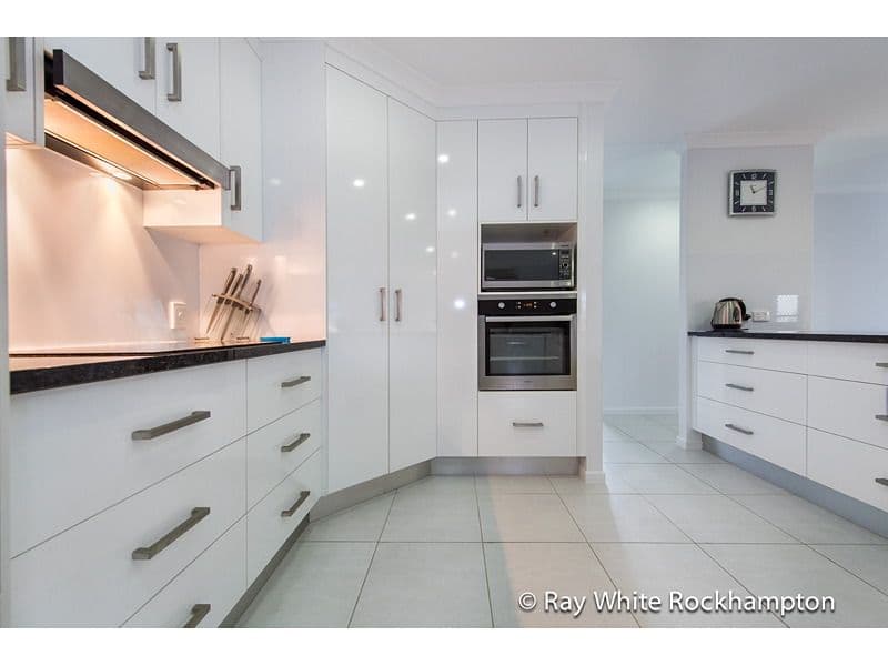 21 Tamarind Avenue, NORMAN GARDENS QLD 4701, Norman Gardens - Thumbnail 6
