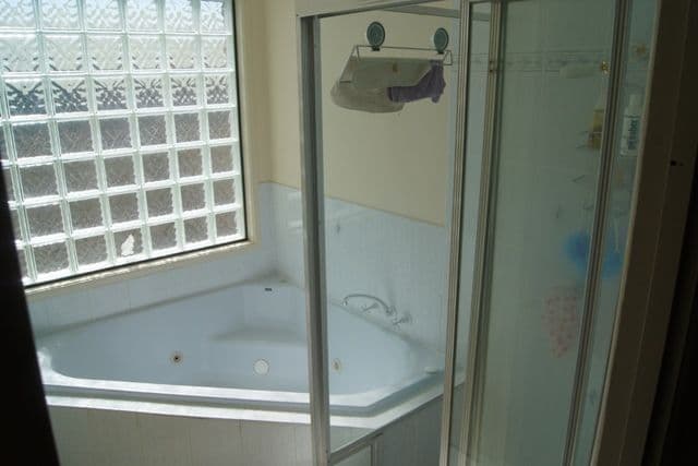 9 Jacaranda Drive, YAMANTO QLD 4305, Yamanto - Thumbnail 5