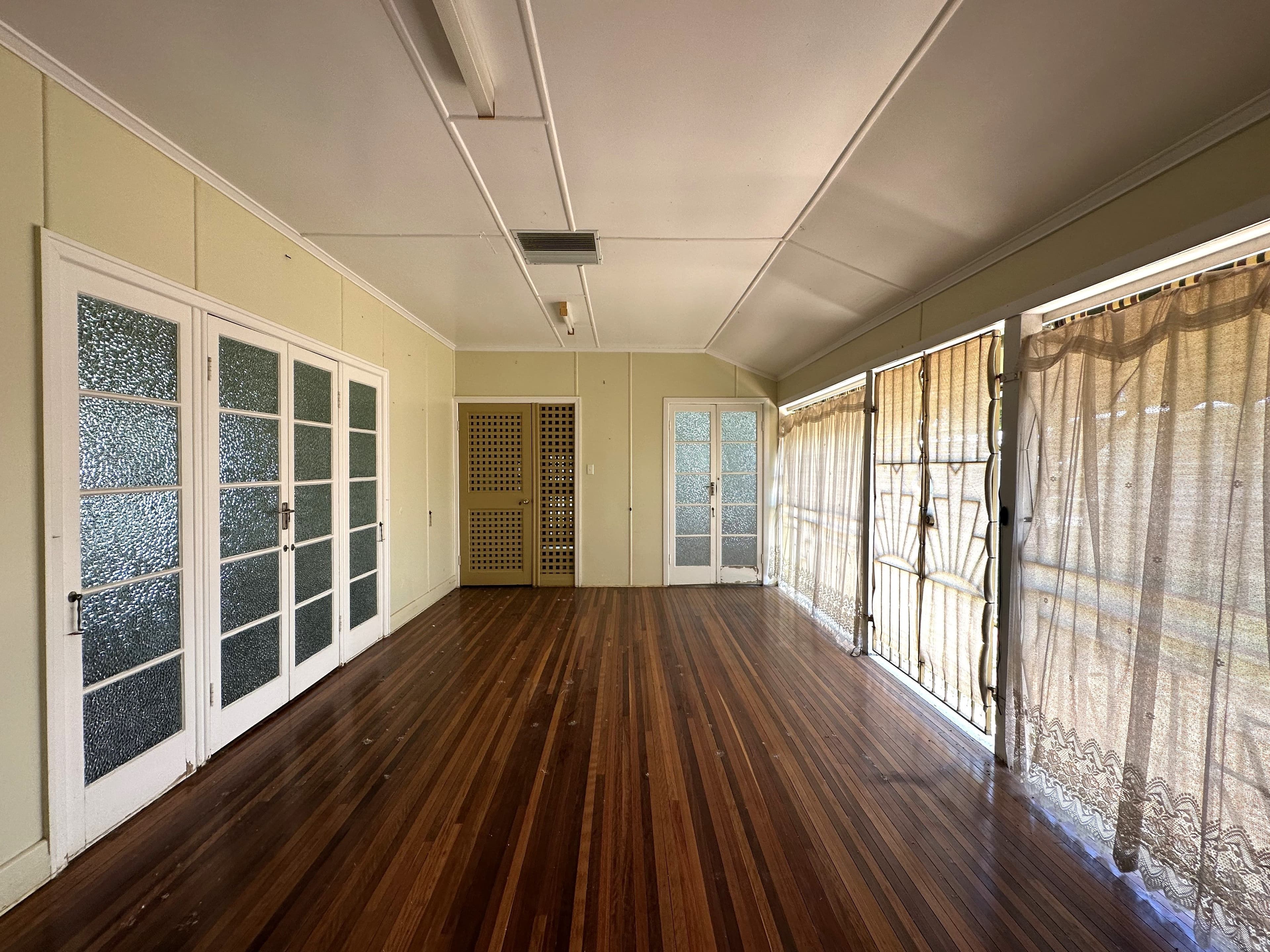 115 Emu Street, Longreach QLD 4730, Longreach - Thumbnail 4