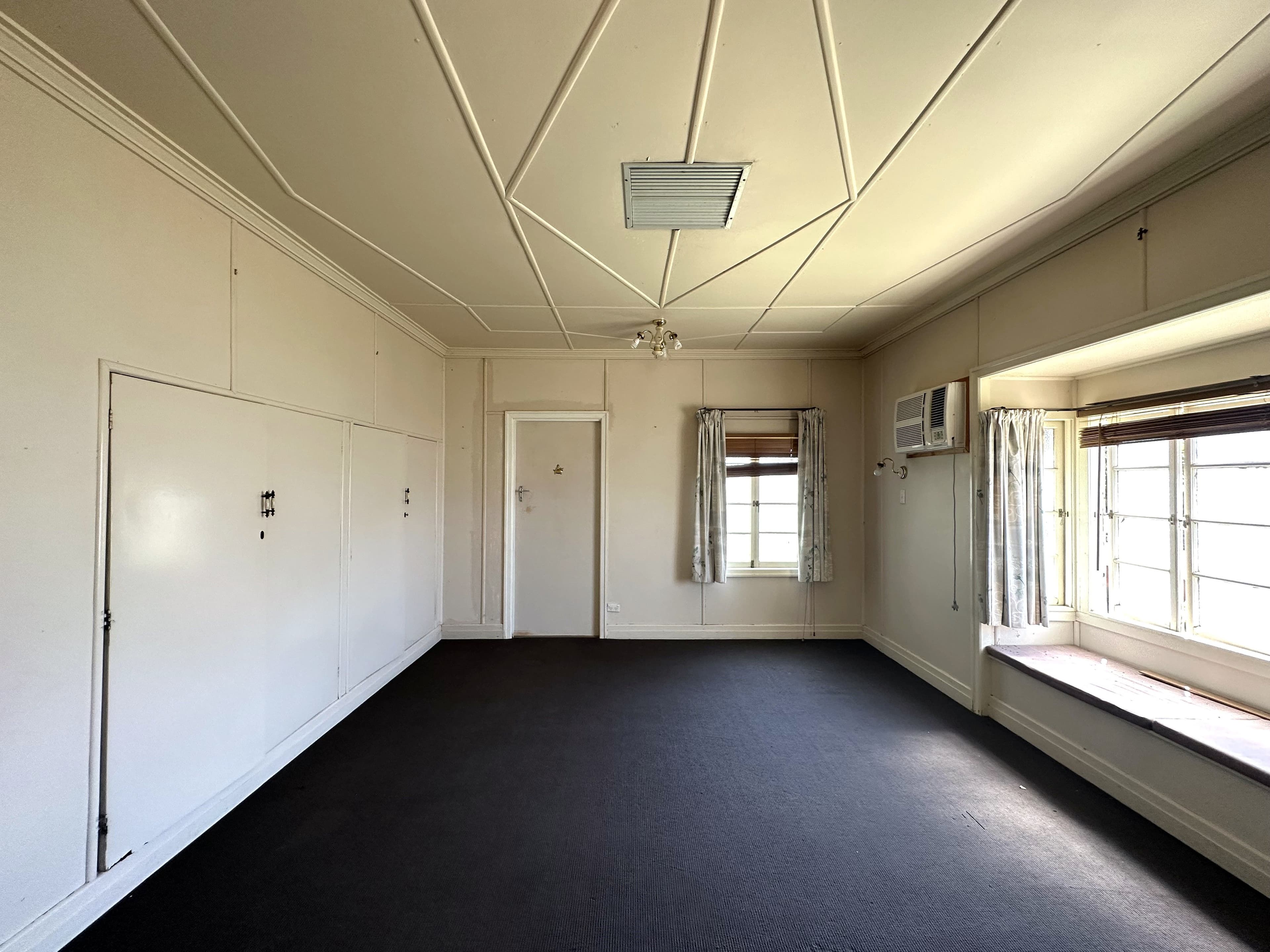 115 Emu Street, Longreach QLD 4730, Longreach - Thumbnail 7