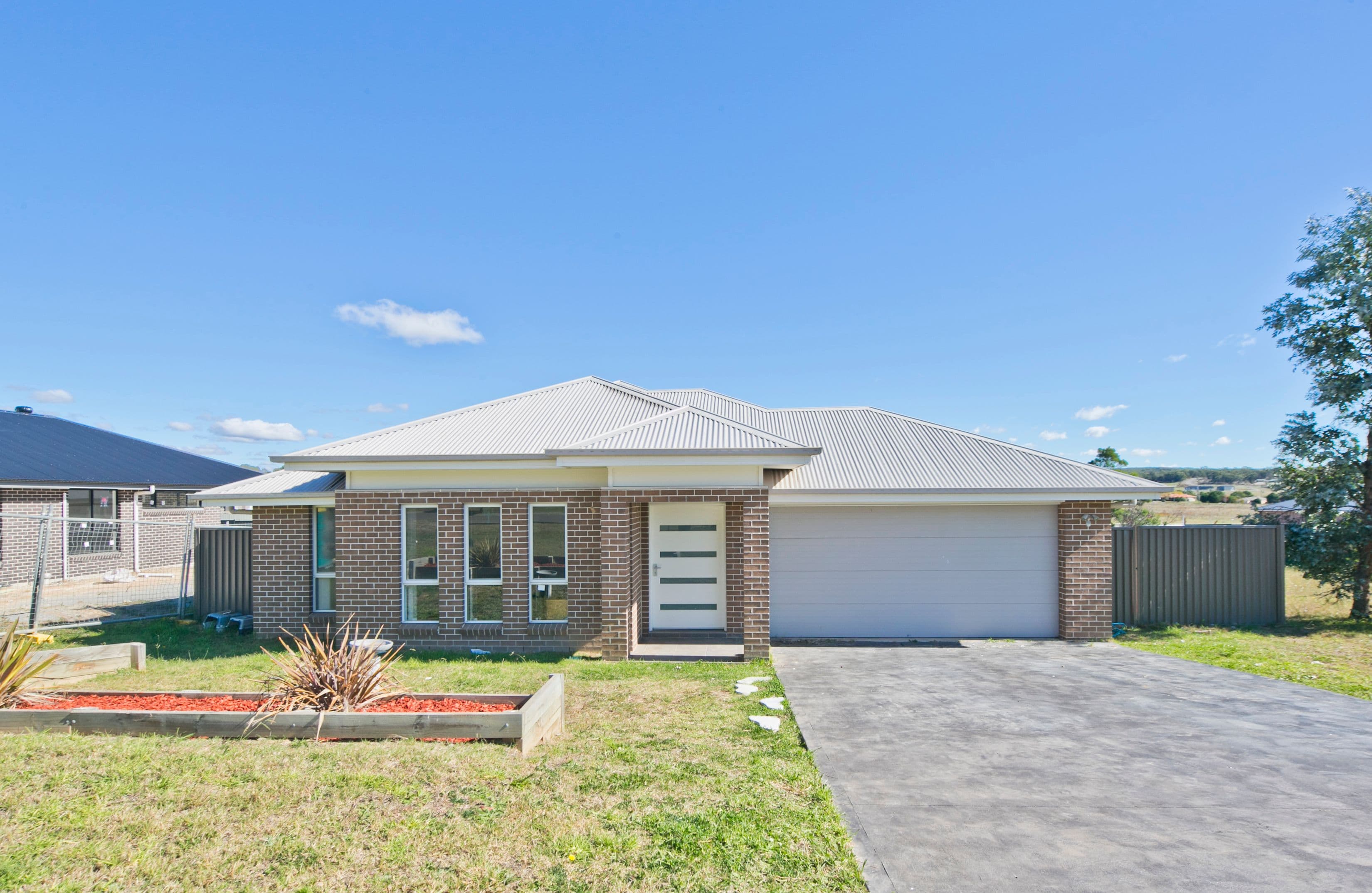 8 Stoney Creek Road, Marulan - Image 1