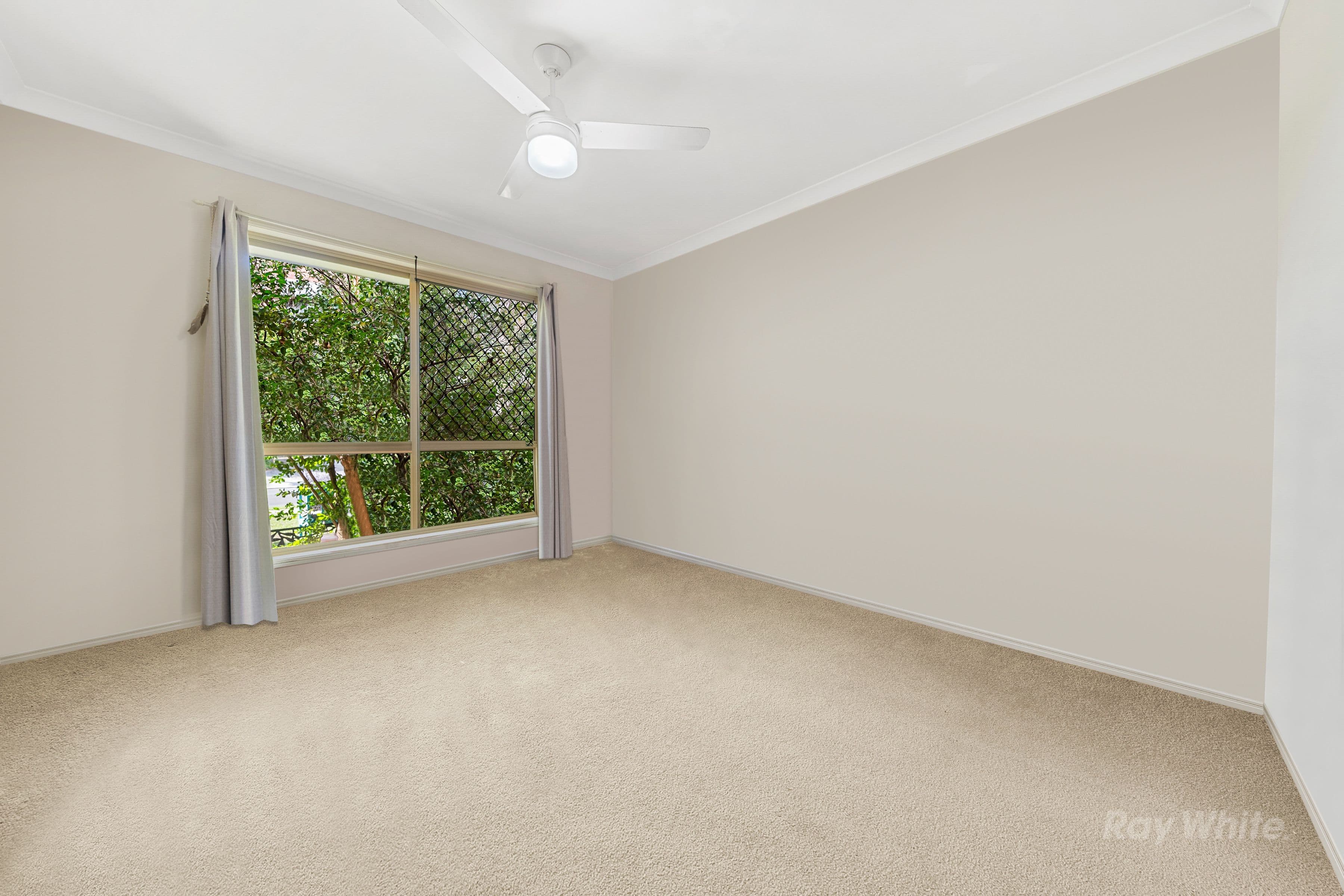 92 Golden Avenue, Calamvale QLD 4116, Calamvale - Thumbnail 5
