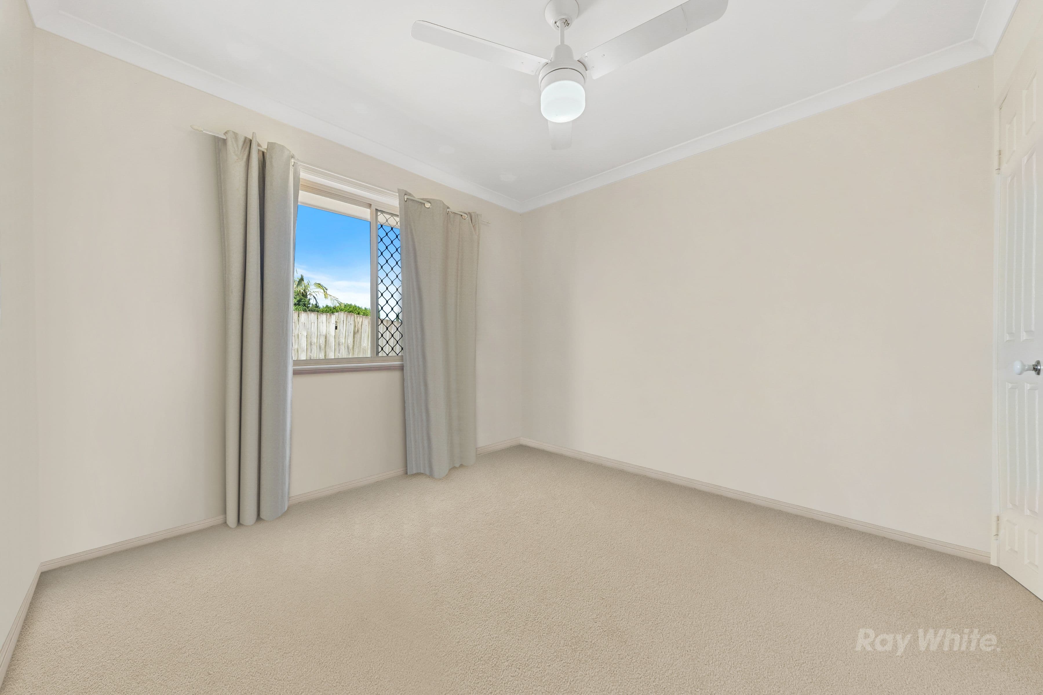 92 Golden Avenue, Calamvale QLD 4116, Calamvale - Thumbnail 7