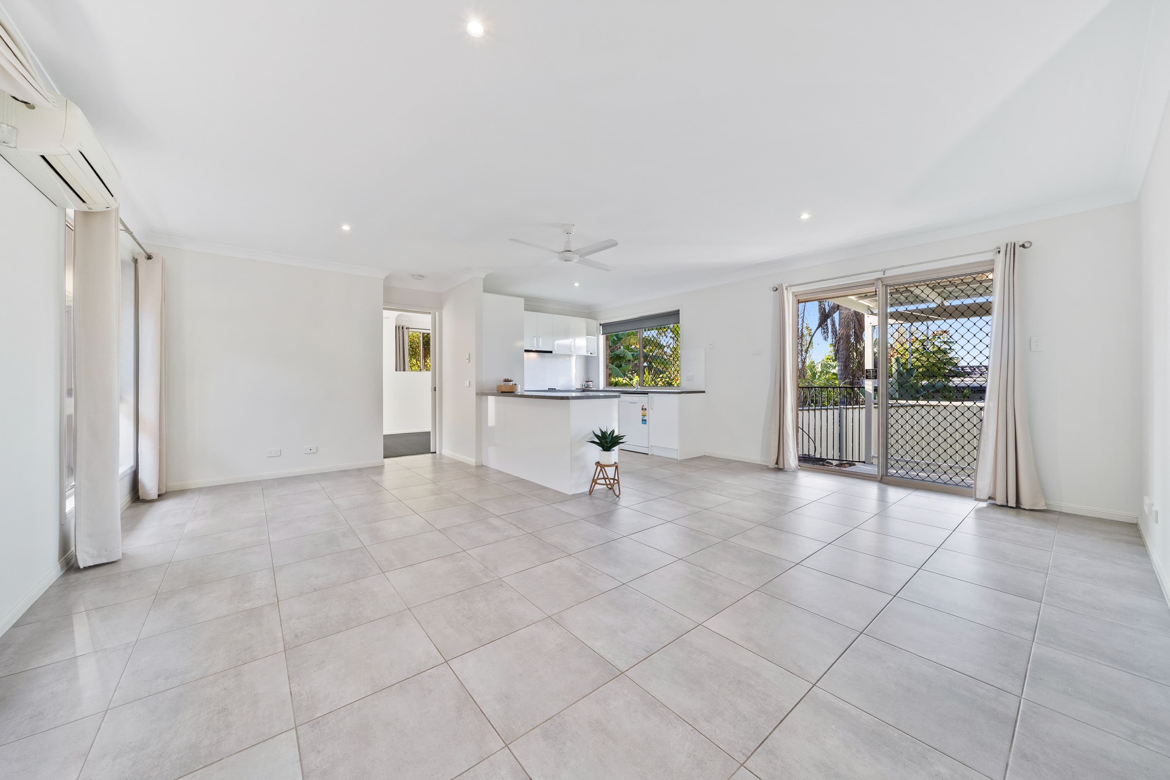 4 Mulligan Way, Edens Landing QLD 4207, Edens Landing - Thumbnail 5