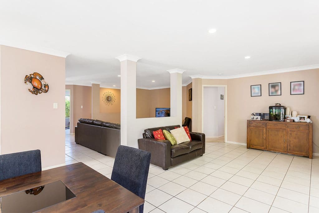 29 Cowell Drive, Burleigh Heads QLD 4220, Burleigh Heads - Thumbnail 3