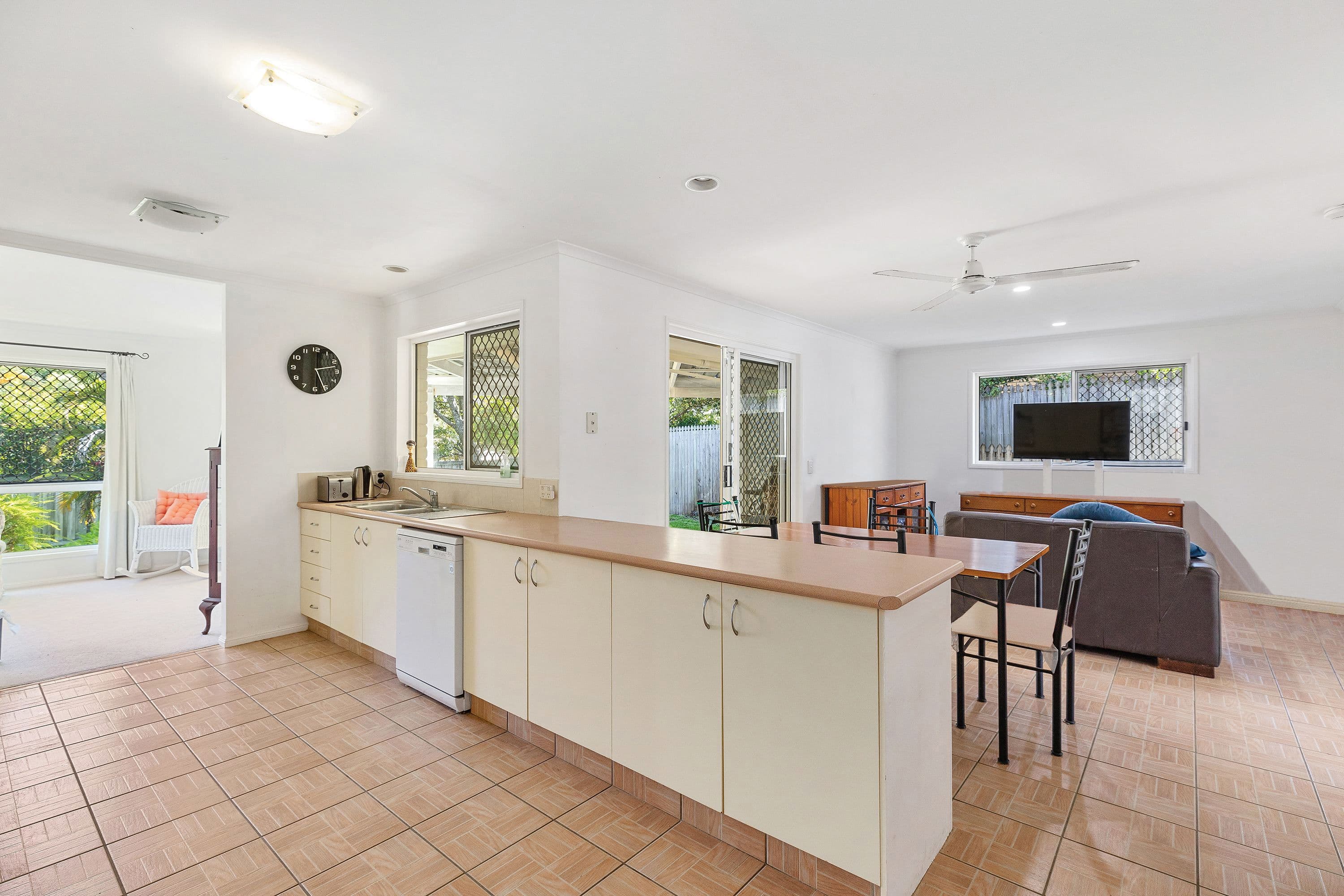 46 Outlook Drive, Tewantin QLD 4565, Tewantin - Thumbnail 2