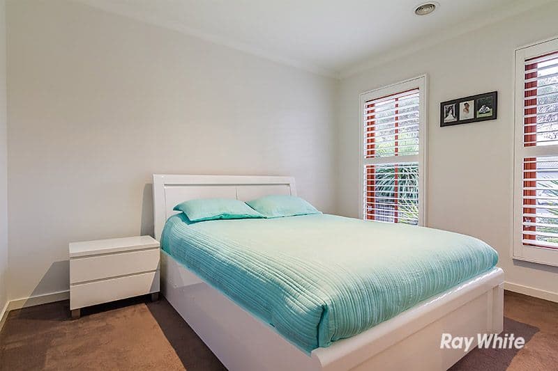 8 Vane Street, Cranbourne East VIC 3977, Cranbourne East - Thumbnail 2