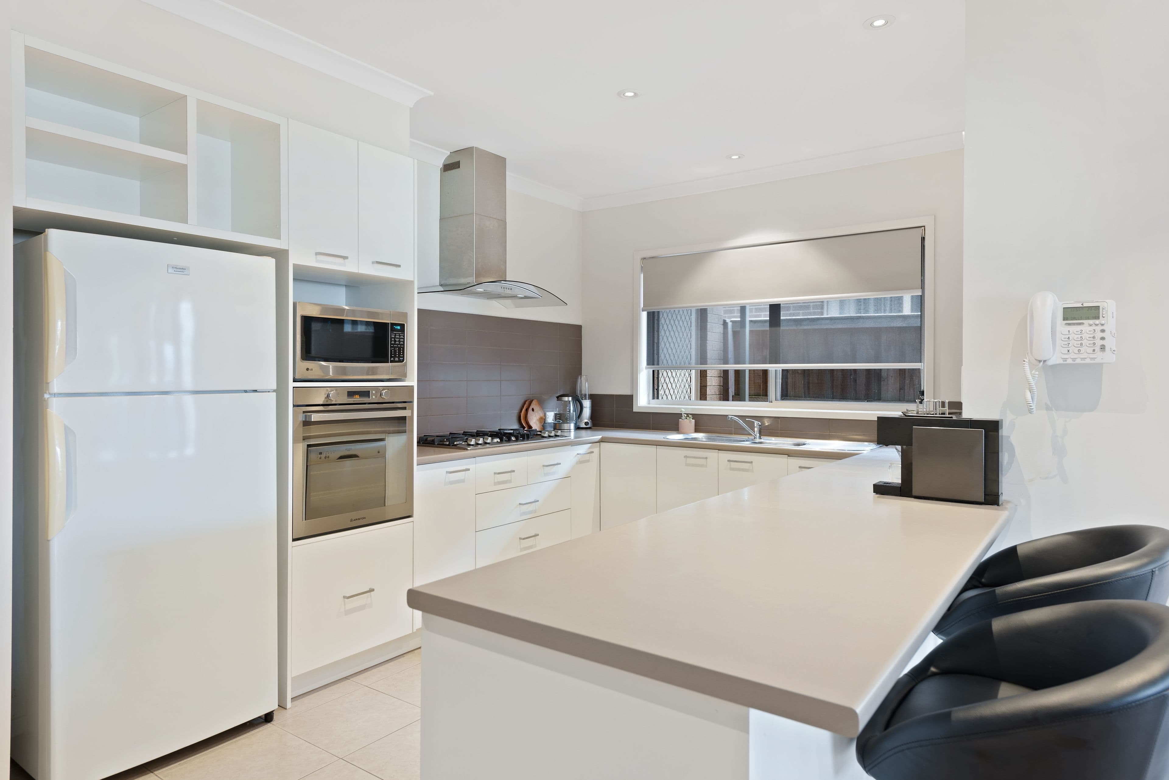 15 St Johns Court, South Morang VIC 3752, South Morang - Thumbnail 3