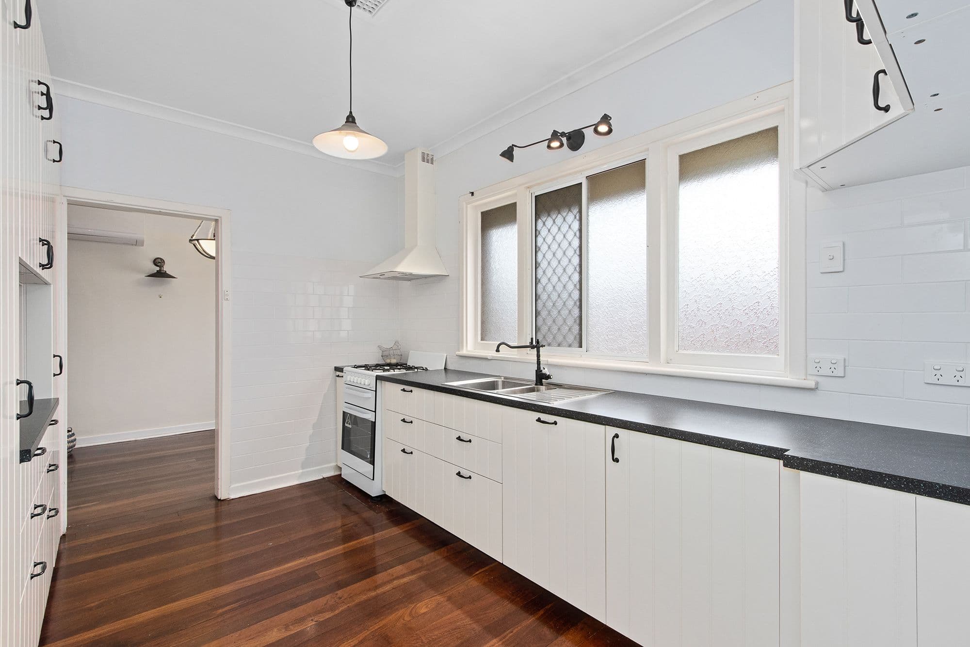 8 Cantlebury Road, Bayswater WA 6053, Bayswater - Thumbnail 4