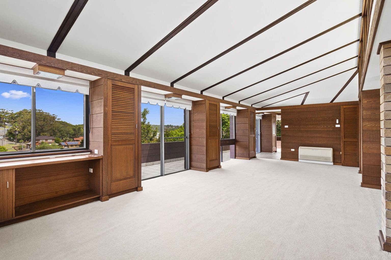 43 Allwood Crescent, Lugarno NSW 2210, Lugarno - Thumbnail 2