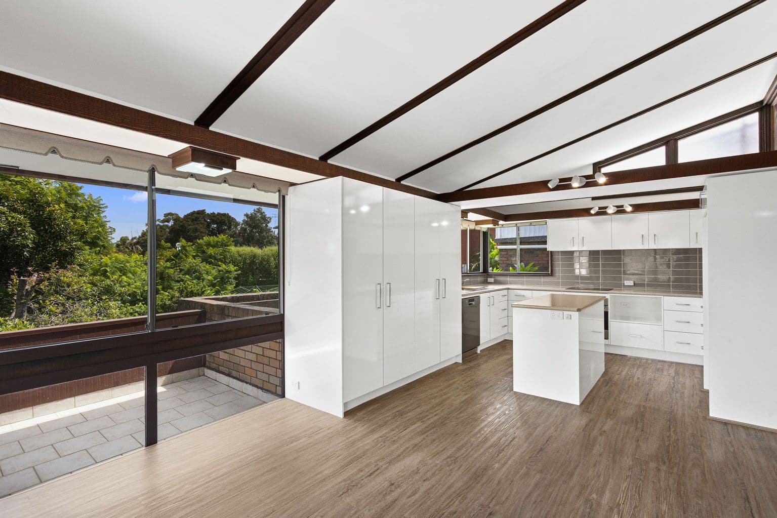 43 Allwood Crescent, Lugarno NSW 2210, Lugarno - Thumbnail 4