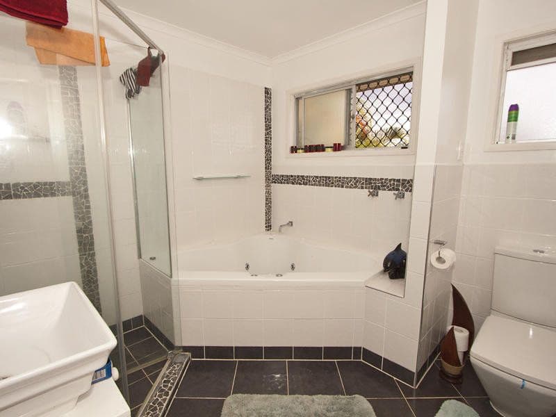 11 Harvey Street, Strathpine QLD 4500, Strathpine - Thumbnail 6