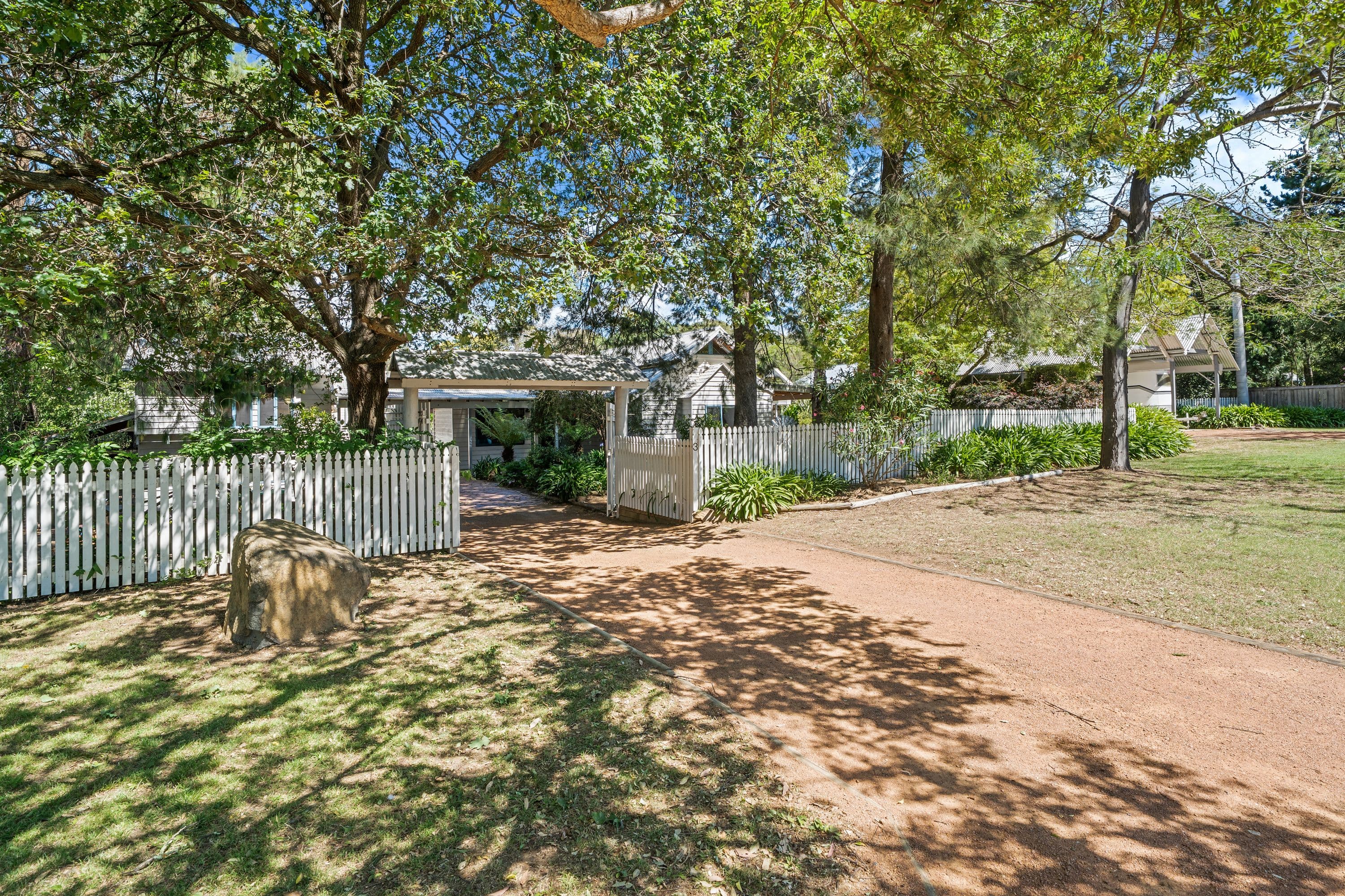 3 Alexandra Street, Hall ACT 2618, Hall - Thumbnail 2