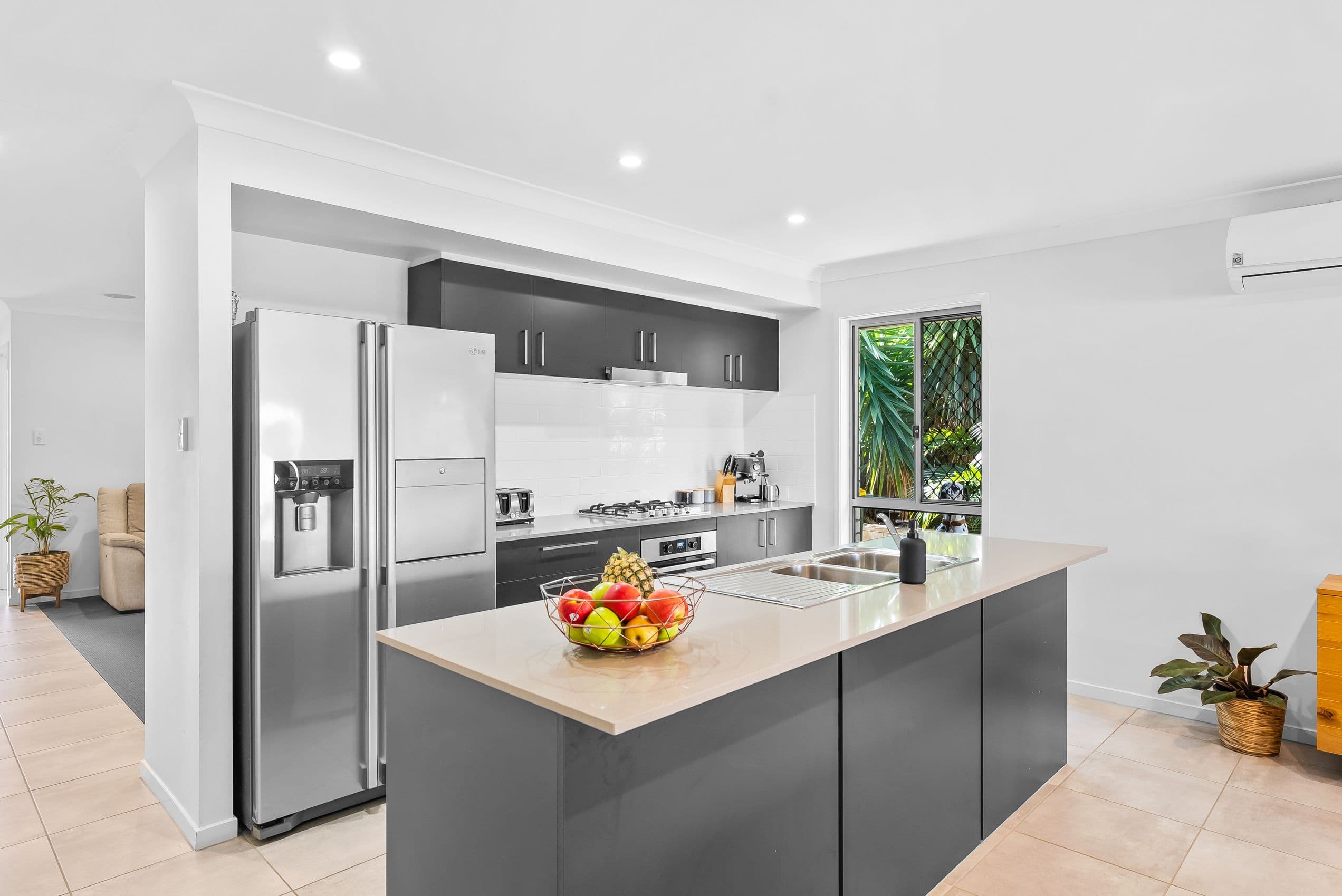 98 Surround Street, Dakabin QLD 4503, Dakabin - Thumbnail 3