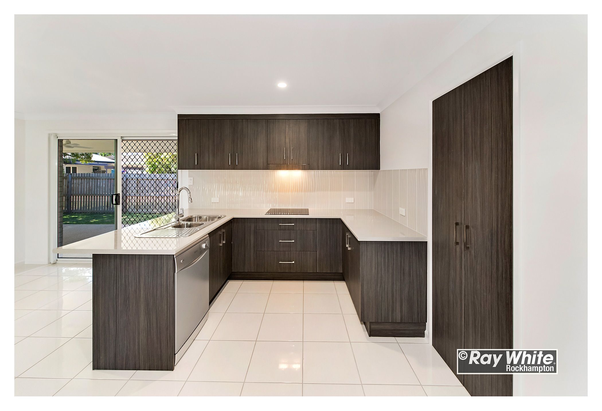 8 Hopkins Street, Park Avenue QLD 4701, Park Avenue - Thumbnail 5