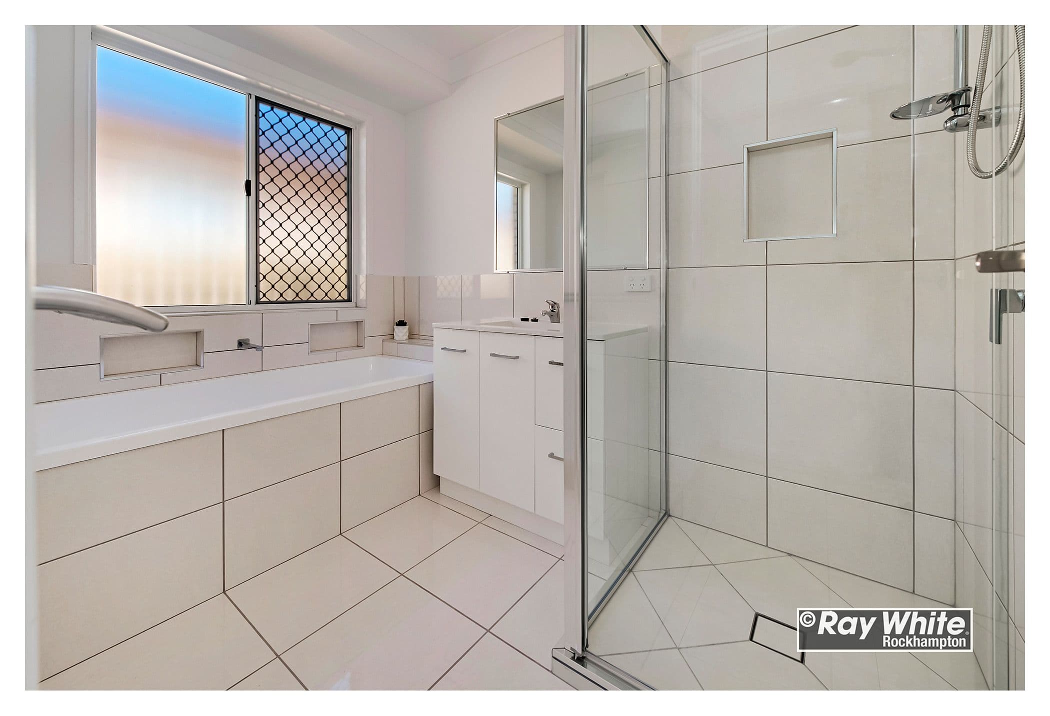 8 Hopkins Street, Park Avenue QLD 4701, Park Avenue - Thumbnail 6